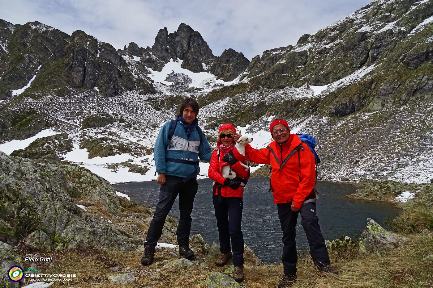 05 Al secondo dei Laghetti di Ponteranica (2115 m) con vento.JPG -                                